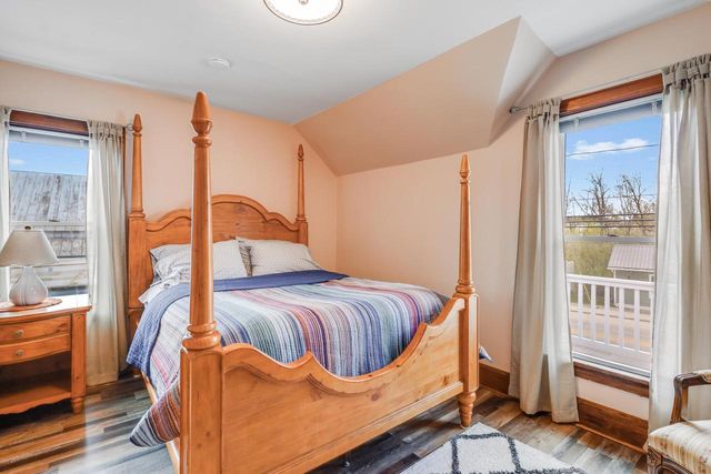 211 E Main STREET, Mishicot, WI 54228
