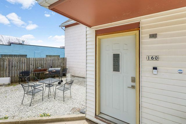 211 E Main STREET, Mishicot, WI 54228