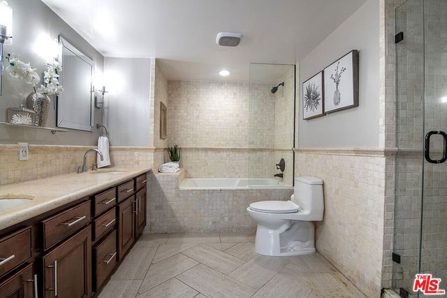 10390 La Grange Avenue X02, Los Angeles, CA 90025