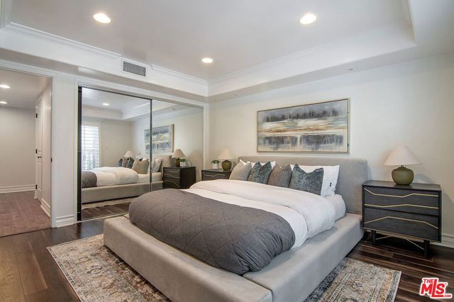 10390 La Grange Avenue X02, Los Angeles, CA 90025