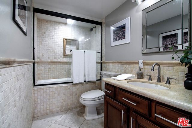 10390 La Grange Avenue X02, Los Angeles, CA 90025
