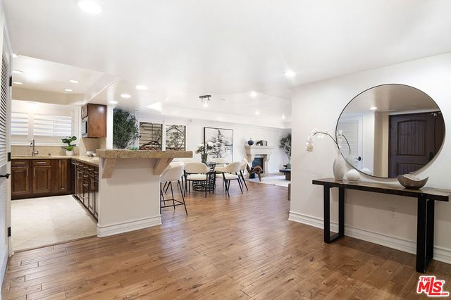 10390 La Grange Avenue X02, Los Angeles, CA 90025