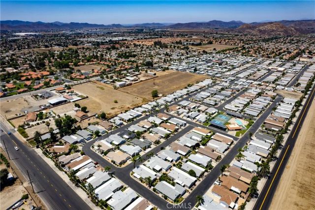 1250 N Kirby 241, Hemet, CA 92545