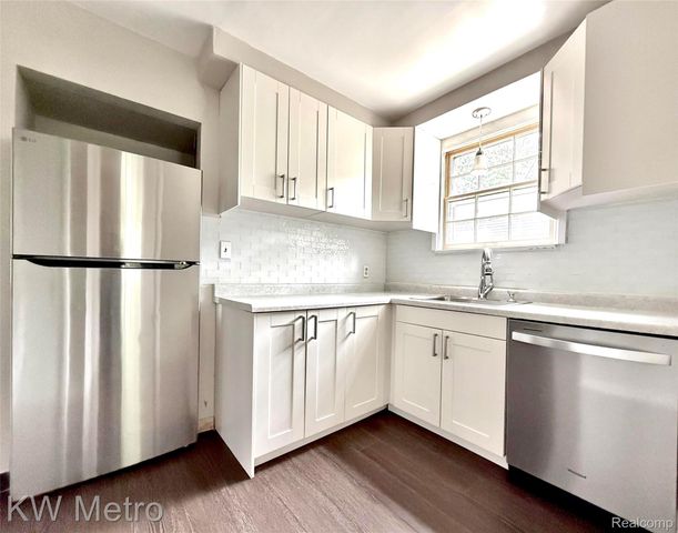 1305 Collegewood Street, Ypsilanti, MI 48197