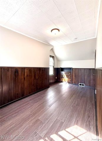 1305 Collegewood Street, Ypsilanti, MI 48197