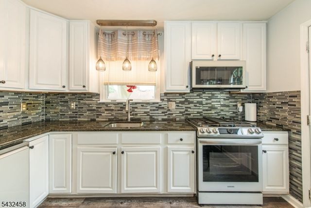56 Garden Ave 2, Woodland Park, NJ 07424
