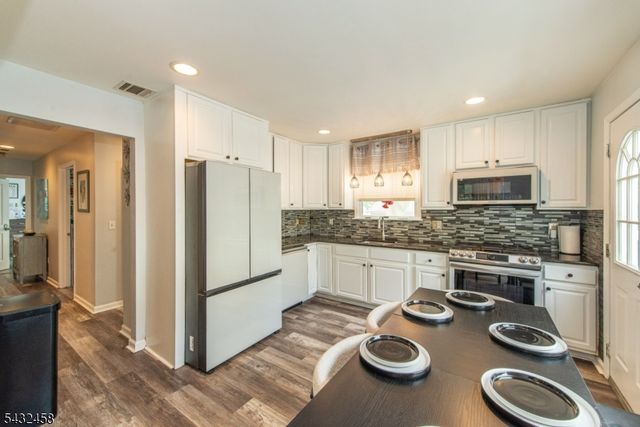 56 Garden Ave 2, Woodland Park, NJ 07424