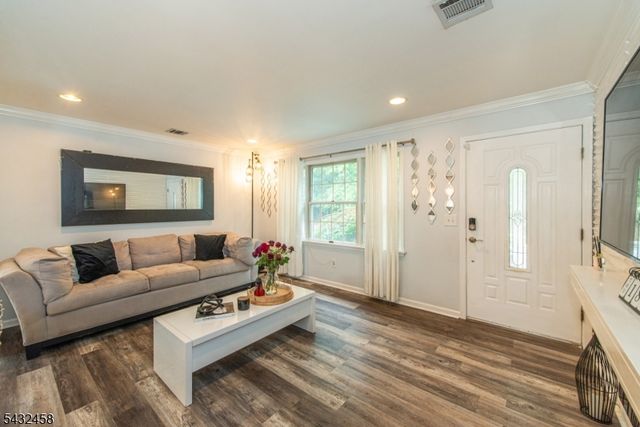 56 Garden Ave 2, Woodland Park, NJ 07424