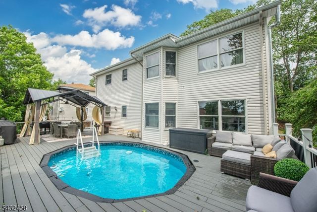 56 Garden Ave 2, Woodland Park, NJ 07424