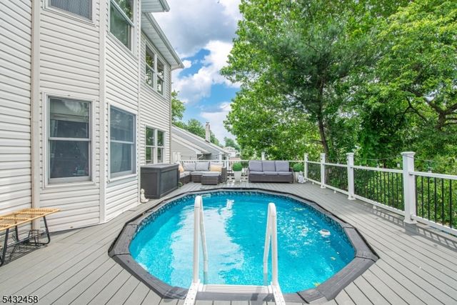 56 Garden Ave 2, Woodland Park, NJ 07424