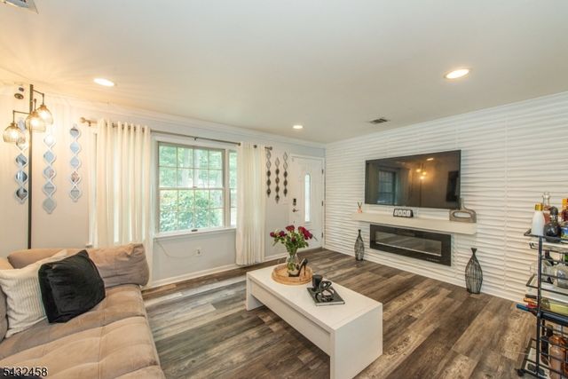 56 Garden Ave 2, Woodland Park, NJ 07424