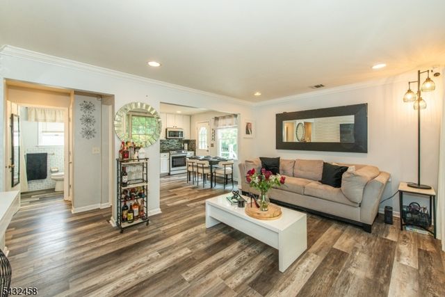 56 Garden Ave 2, Woodland Park, NJ 07424