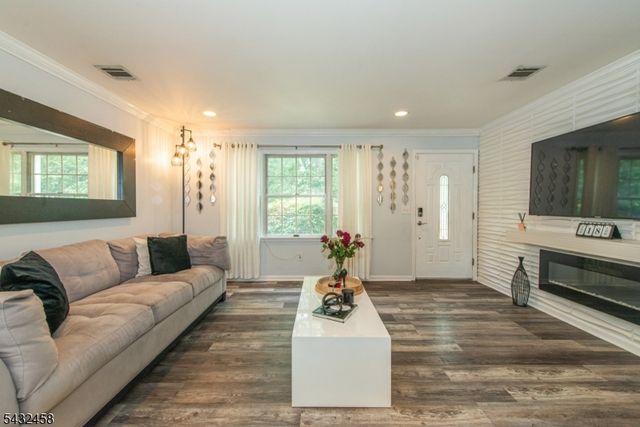 56 Garden Ave 2, Woodland Park, NJ 07424