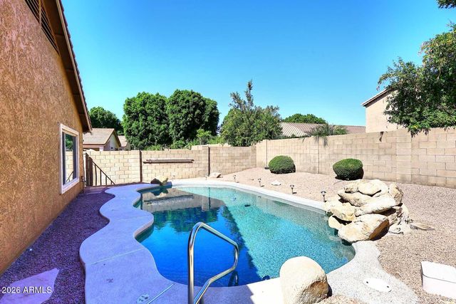 7436 W ABRAHAM Lane, Glendale, AZ 85308