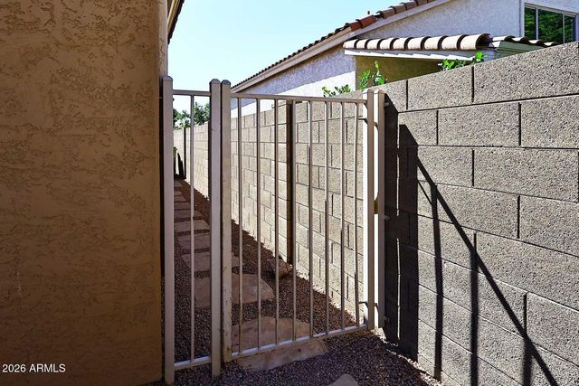 7436 W ABRAHAM Lane, Glendale, AZ 85308