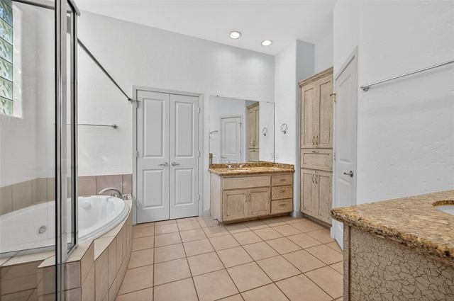 5018 Lillian Street, Houston, TX 77007