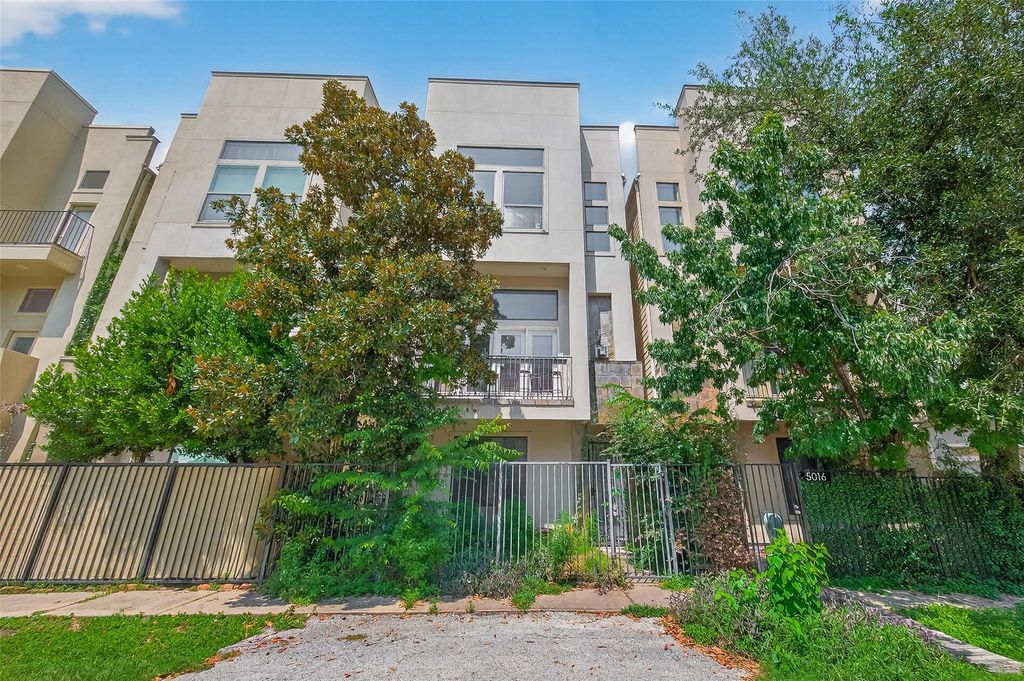 5018 Lillian Street, Houston, TX 77007