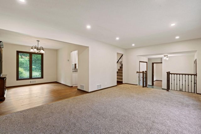 1086 Carlton Drive, Shoreview, MN 55126