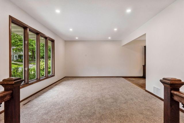 1086 Carlton Drive, Shoreview, MN 55126
