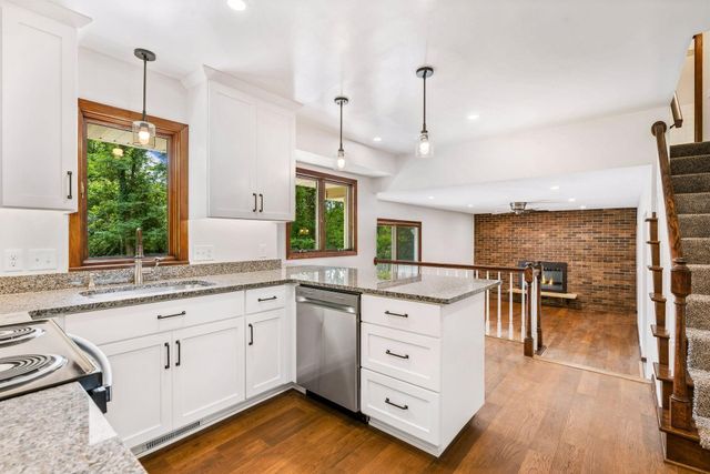 1086 Carlton Drive, Shoreview, MN 55126