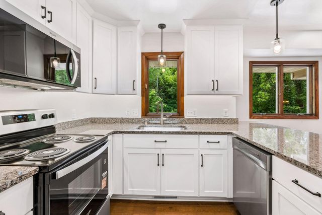 1086 Carlton Drive, Shoreview, MN 55126