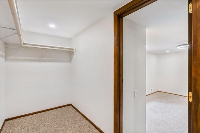 1086 Carlton Drive, Shoreview, MN 55126