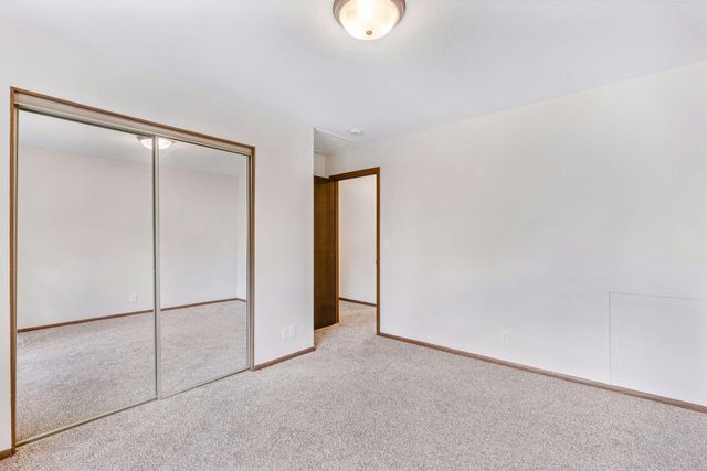1086 Carlton Drive, Shoreview, MN 55126