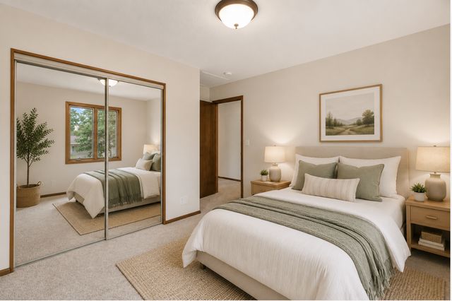 1086 Carlton Drive, Shoreview, MN 55126
