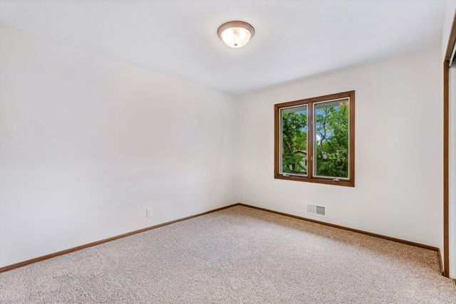 1086 Carlton Drive, Shoreview, MN 55126