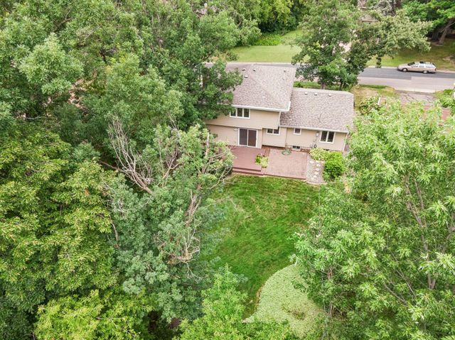 1086 Carlton Drive, Shoreview, MN 55126