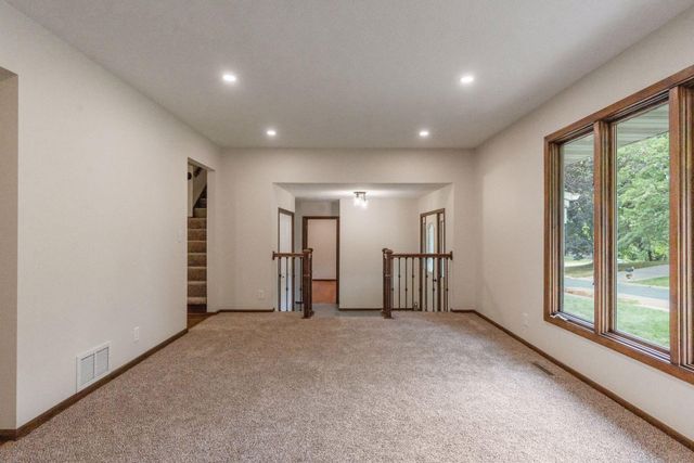 1086 Carlton Drive, Shoreview, MN 55126