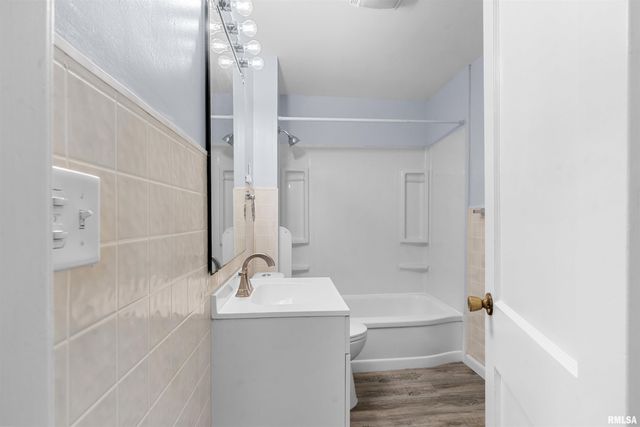 1820 N 19TH Street, Springfield, IL 62702