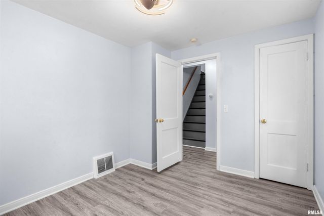 1820 N 19TH Street, Springfield, IL 62702