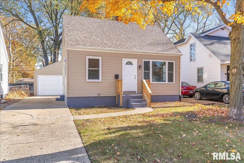 1820 N 19TH Street, Springfield, IL 62702