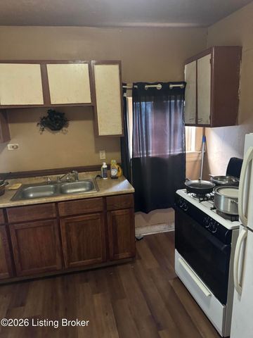 407 S 39th St, Louisville, KY 40212