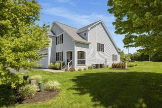 7 Blossom Lane # 45, Stratham, NH 03885