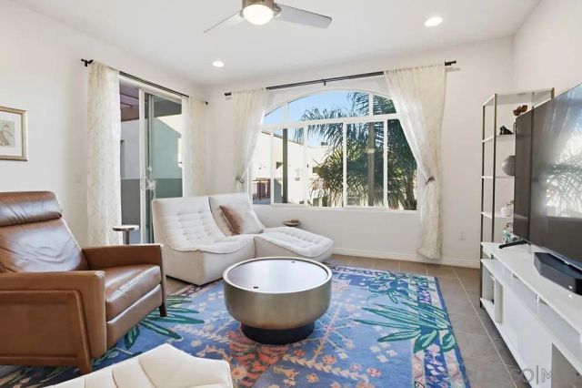 8233 Station Village Ln 2409, San Diego, CA 92108