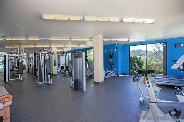 8233 Station Village Ln 2409, San Diego, CA 92108