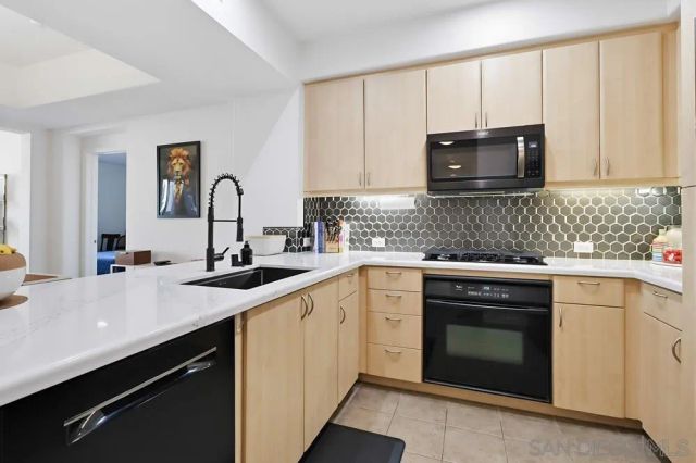 8233 Station Village Ln 2409, San Diego, CA 92108