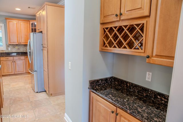 3 Green Springs Way, Freehold, NJ 07728