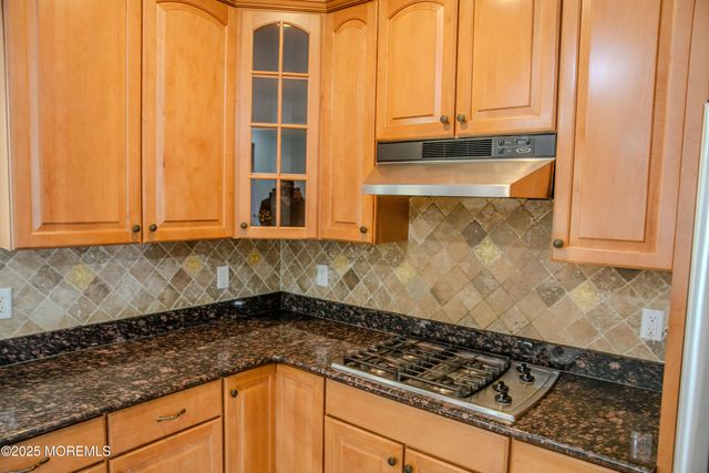 3 Green Springs Way, Freehold, NJ 07728