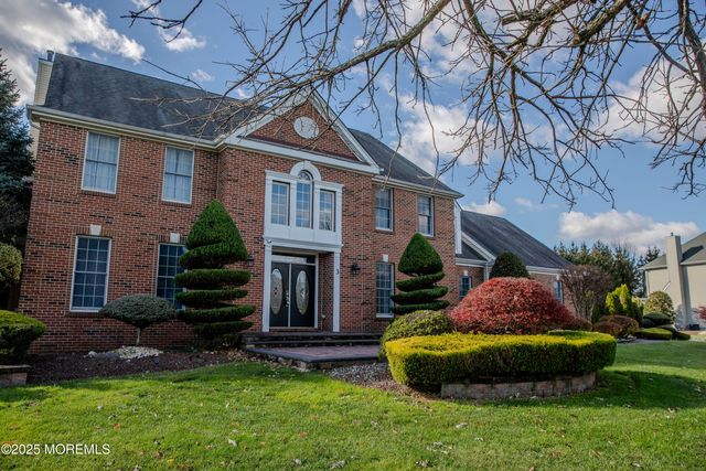 3 Green Springs Way, Freehold, NJ 07728