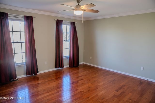 3 Green Springs Way, Freehold, NJ 07728