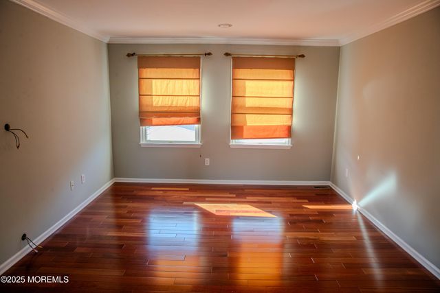 3 Green Springs Way, Freehold, NJ 07728