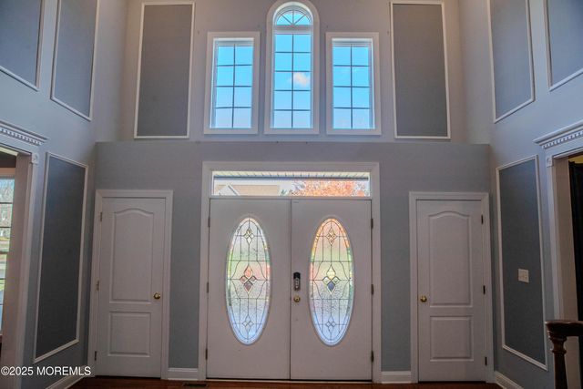 3 Green Springs Way, Freehold, NJ 07728