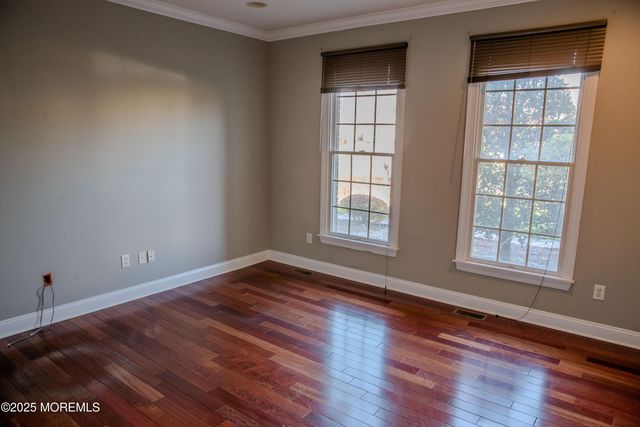 3 Green Springs Way, Freehold, NJ 07728