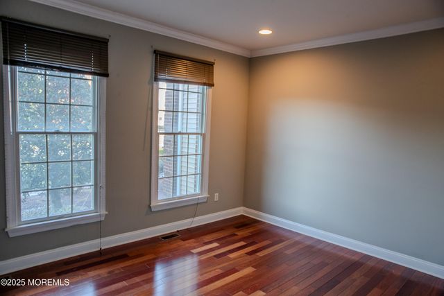 3 Green Springs Way, Freehold, NJ 07728