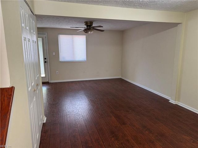 46 Lucinda CT, Hampton, VA 23666