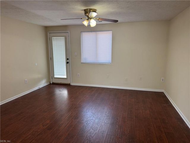 46 Lucinda CT, Hampton, VA 23666