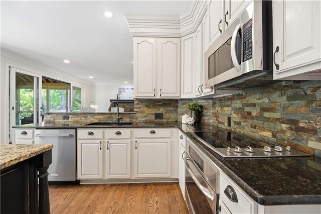 12459 Rosehill Street, Overland Park, KS 66213